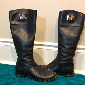 Micheal Kors Boots